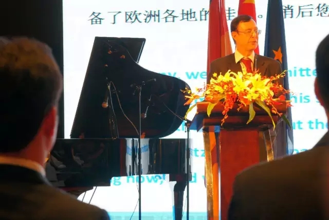 德國(guó)博蘭斯勒旗下德國(guó)歐米勒鋼琴先后亮相德國(guó)駐華大使館、駐廣州總領(lǐng)事館德國(guó)統(tǒng)一日慶典！